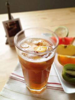 鮮果飲》繽紛五彩綜合冰涼水果茶 的食譜成品照片