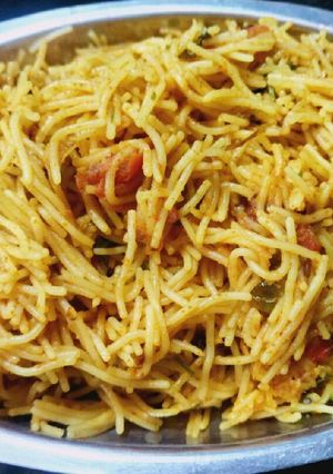 नमकीन सेवइया (Namkeen Sewaiya recipe in hindi) रेसिपी मुख्य फोटो