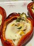 Morrones rellenos con huevo