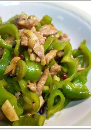 肉絲炒青椒 的食譜成品照片