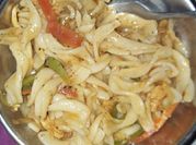 A picture of chicken macroni