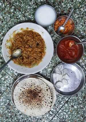 દાલ બાટી(dalbati recipe in Gujarati) રેસીપી મુખ્ય ફોટો