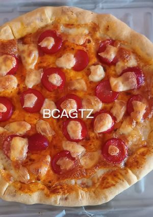 Una foto de Pizzas de salchicha 😋