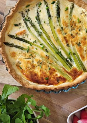 Une photo de ※ Quiche aux asperges et au saumon ※