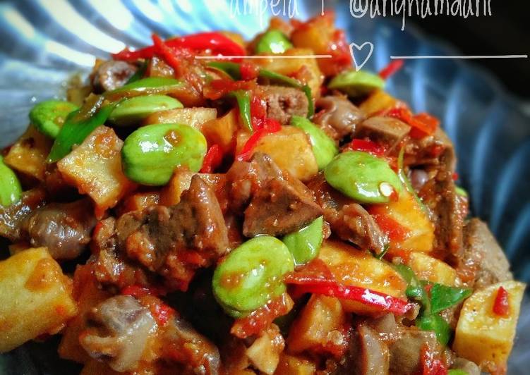 Sambel goreng ati ampela