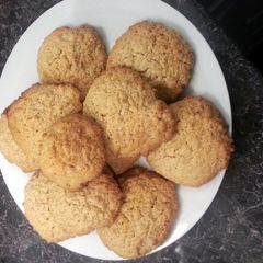 A picture of Oatmeal Cookies..