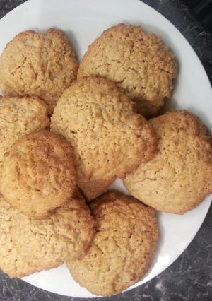 A picture of Oatmeal Cookies..