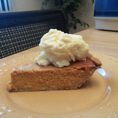 A picture of Mother's Pumpkin Pie.