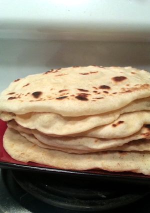 A picture of EASY flour tortillas.