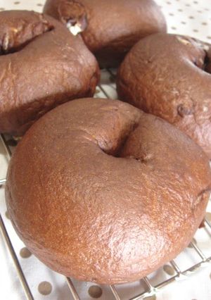 A picture of Cocoa & White Chocolate Bagels.