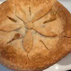 A picture of Sugar's Chicken Pot Pie.
