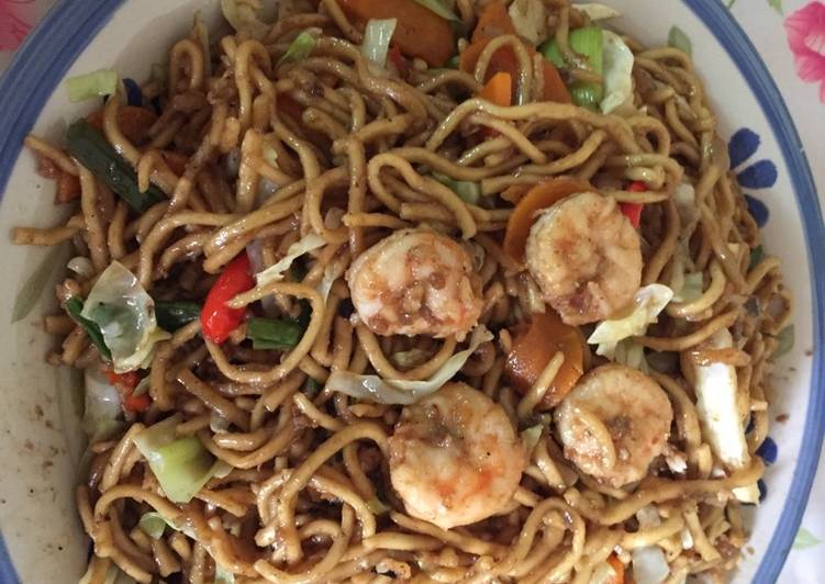 Bagaimana Membuat Mie goreng jawa saos tiram yang Enak