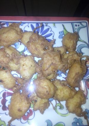 A picture of Noodle Pakora!!!.