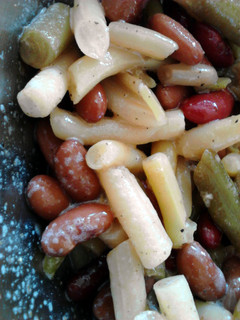 A picture of 4 Bean Salad.
