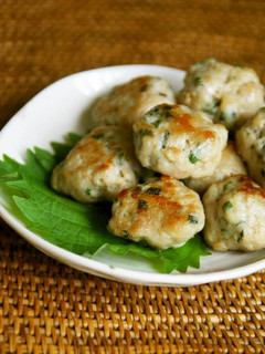 A picture of Shiso Leaf Tsukune with Salt Sauce.