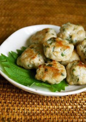 A picture of Shiso Leaf Tsukune with Salt Sauce.