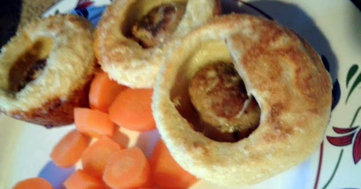 Sausage Popovers (aka Mini ToadintheHoles) Recipe by Celeste Cookpad