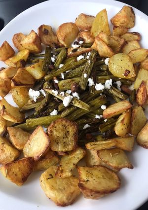 Foto principal de Trigueros con patatas al horno