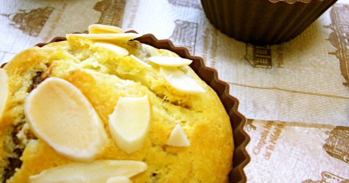 Easy Chocolate Banana Muffins with Pancake Mix (no extra butter or