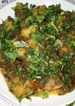 A picture of Alu Palak.