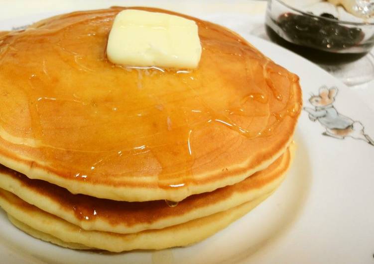 Simple Way to Prepare Pancakes with Yoghurt in A Minutes for Mom
