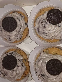 A picture of Oreo cupcakes.