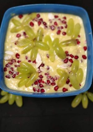A picture of Fruits Custard.