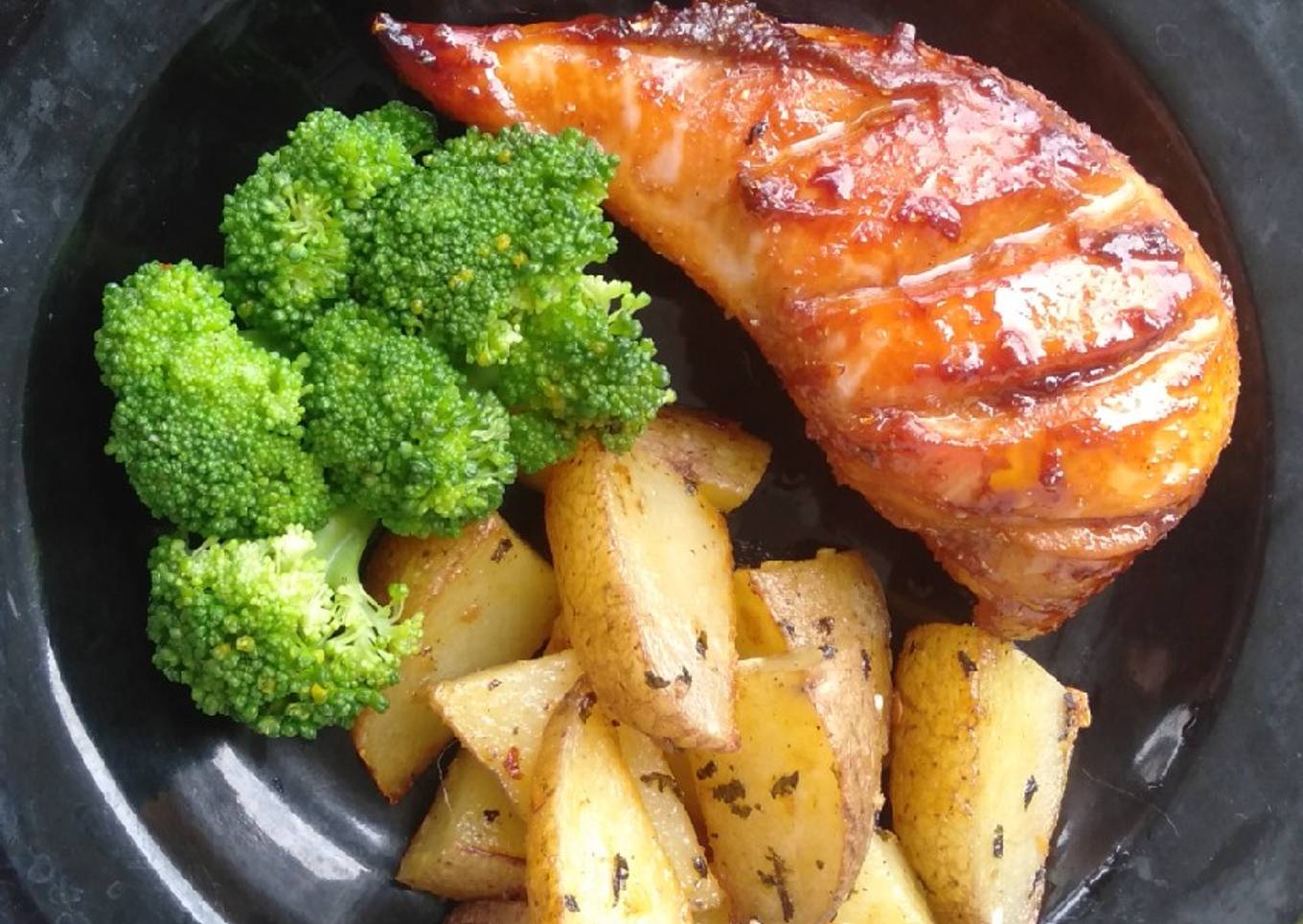 Ayam Panggang Teflon + Potato Wedges (Menu Diet)