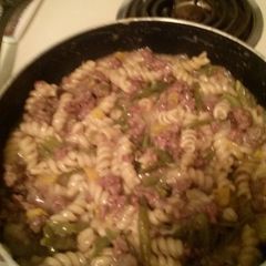 A picture of Homemade hamburger helper.