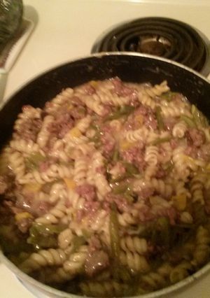 A picture of Homemade hamburger helper.
