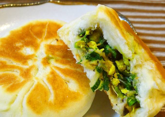 Chinese Dim Sum Chive Buns