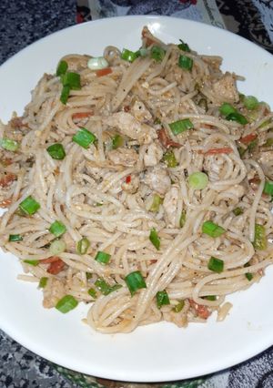 A picture of Chicken Chowmein.