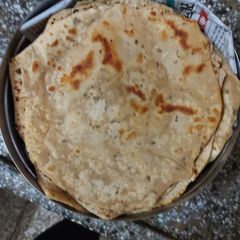 A picture of Ajwain paratha.