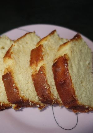 A picture of Lemon Pound Loaf.