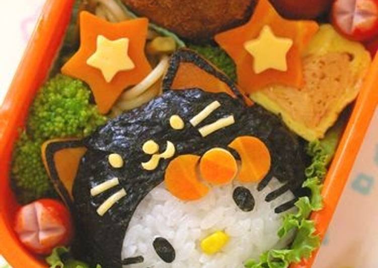 Black Cat Hello Kitty Halloween Bento