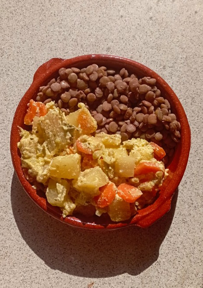 Una foto de Curry de lentejas y verduras (vegetariano)