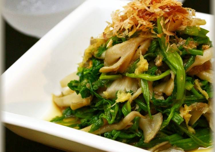 How to Make Any-night-of-the-week Simple Parboiled Japanese Parsley and Maitake Mushrooms