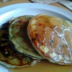 A picture of Birthday Cake Pancakes.