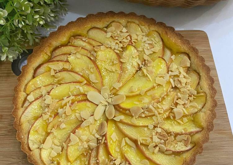 Pie Apple with Almond