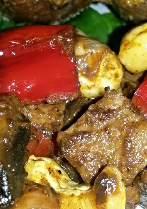 A picture of Sig's Curry with Nuts,Peppers and Micro Protein ( Quorn ).