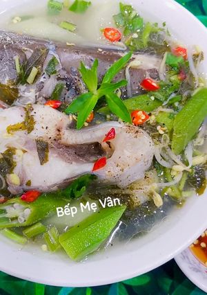Hình của món Canh chua cá hú nấu lá bụp giấm(lá rau chua,lá giấm...).