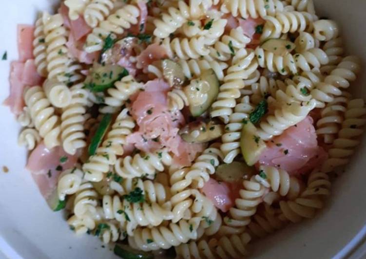 Fusilli con Salmone affumicato