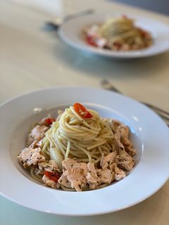 Foto resep Spaghetti aglio olio with salmon