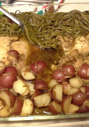 A picture of All in one pan Chicken dinner.