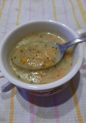 Una foto de Sopa con verduras deshidratadas y sémola