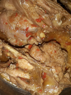 A picture of Chicken peppersoup.