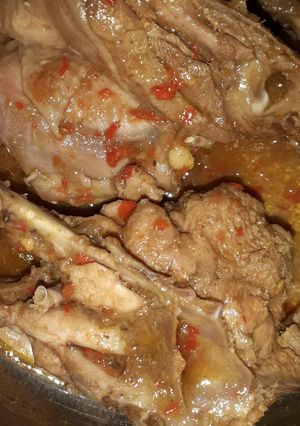 A picture of Chicken peppersoup.