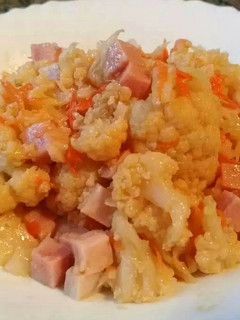 Una foto de Ensalada de coliflor