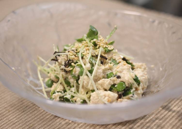 Simple Way to Prepare Award-winning Tossed Tofu and Daikon Radish Sprout Salad