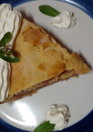 A picture of Amy's Rustic Yumulicious Apple Pie ..